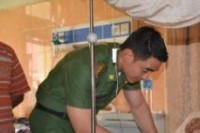 Zola Jenguk Korban Luka Bakar 
